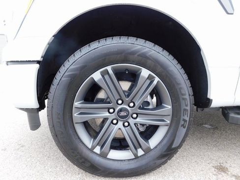 Used 2023 Ford F150 Lariat image 14