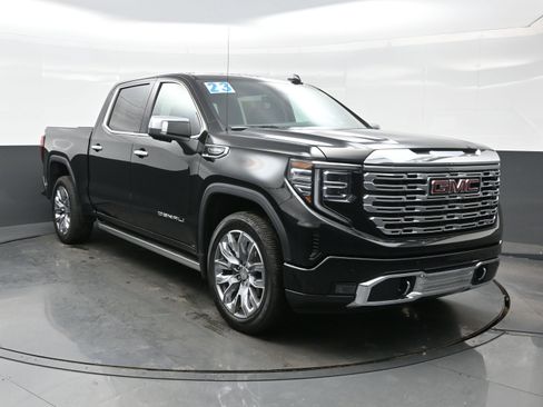 Used 2023 GMC Sierra 1500 Denali w/ Denali Reserve Package image 8