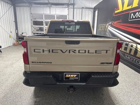 Used 2023 Chevrolet Silverado 1500 ZR2 w/ Technology Package AWD/4WD image 15