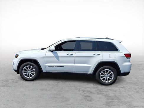Certified 2021 Jeep Grand Cherokee Laredo AWD/4WD image 2