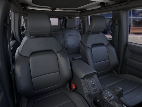 New 2025 Ford Bronco Badlands w/ Sasquatch Package AWD/4WD image 10