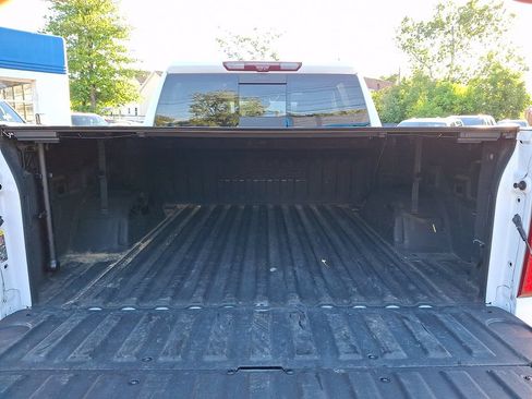 Used 2023 Chevrolet Silverado 1500 ZR2 w/ Technology Package AWD/4WD image 27