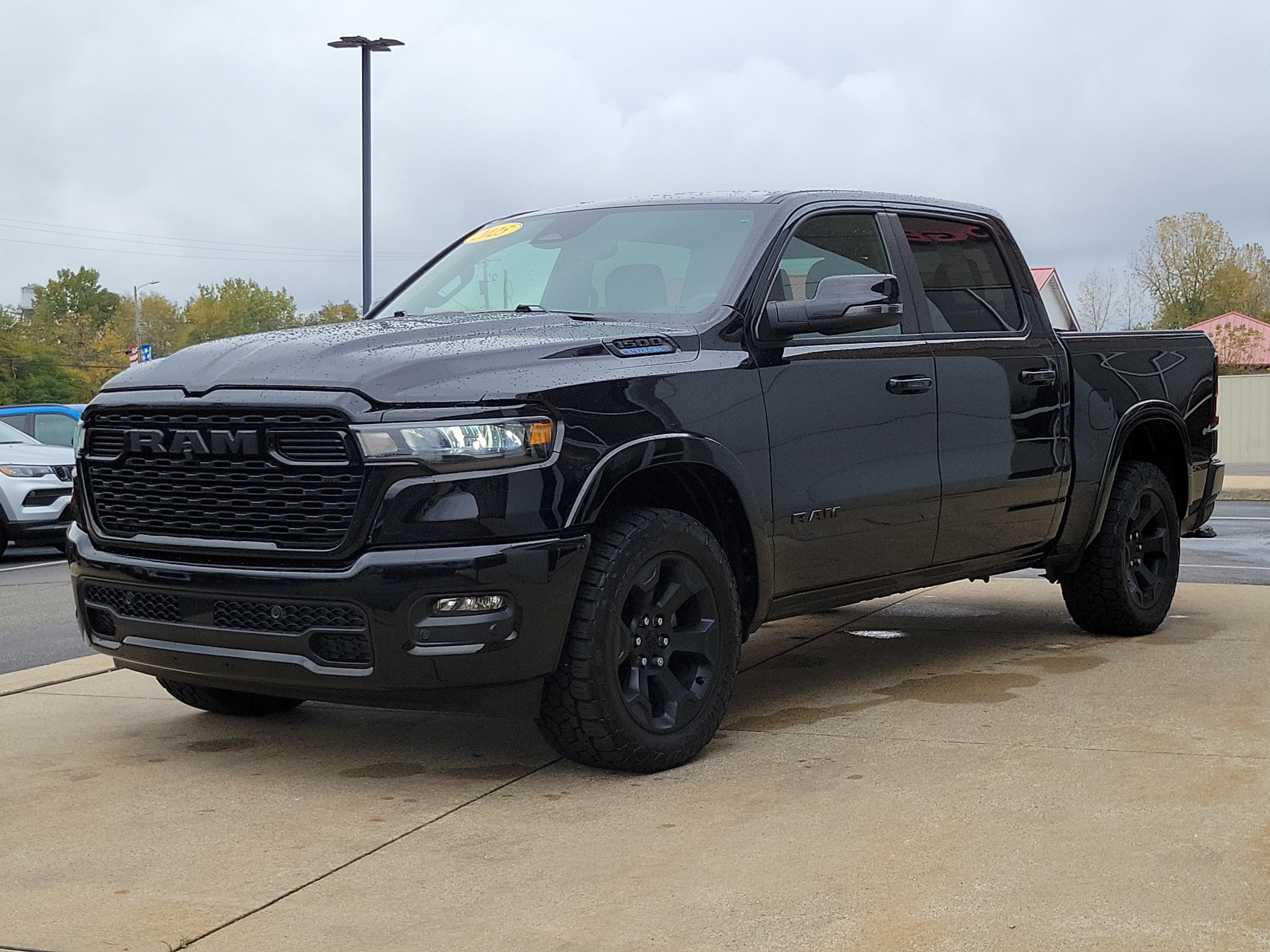 Used 2025 RAM 1500 Big Horn AWD/4WD image 2