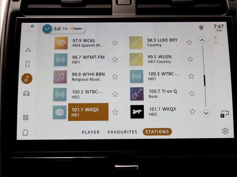 Used 2023 Land Rover Discovery HSE R-Dynamic image 10