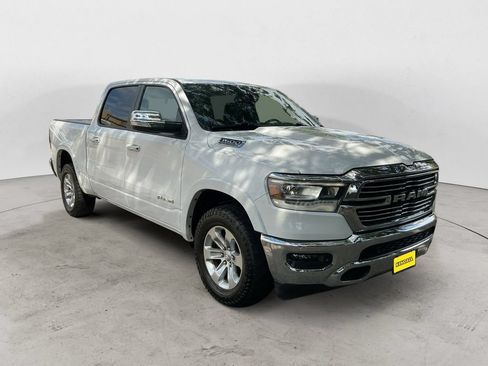 Used 2020 RAM 1500 Laramie AWD/4WD image 3