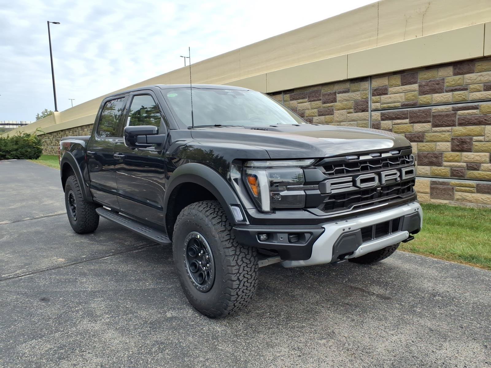 New 2026 Ford F150 Raptor AWD/4WD image 2