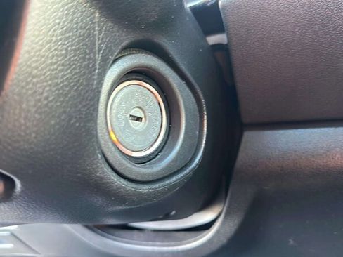 Used 2012 Nissan Rogue S image 17