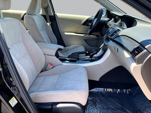 Used 2014 Honda Accord Hybrid Sedan image 8