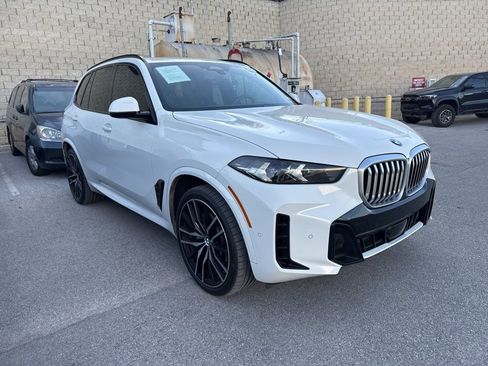 Certified 2024 BMW X5 sDrive40i w/ M Sport Package image 2