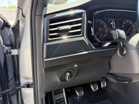 Used 2021 Volkswagen Jetta GLI FWD image 11