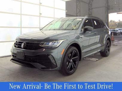 Used 2023 Volkswagen Tiguan SE R-Line