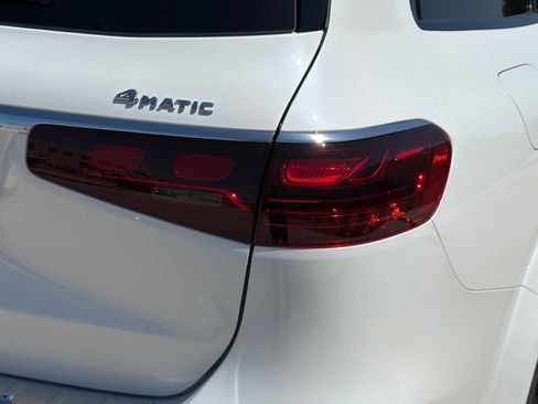 New 2025 Mercedes-Benz GLS 580 4MATIC image 28