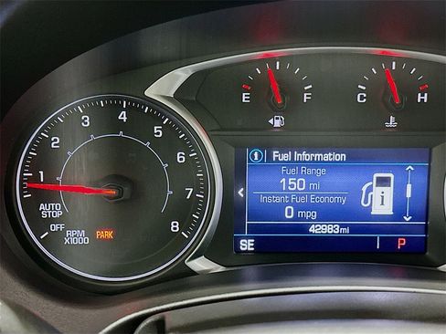 Used 2022 GMC Terrain SLE w/ Driver Convenience Package image 11