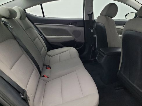 Used 2017 Hyundai Elantra SE image 19