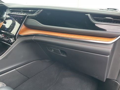 Used 2024 Jeep Grand Cherokee Summit image 43