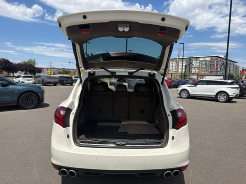 Used 2011 Porsche Cayenne Turbo AWD/4WD image 6