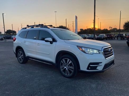 Used 2020 Subaru Ascent Limited w/ Technology Package AWD/4WD image 3