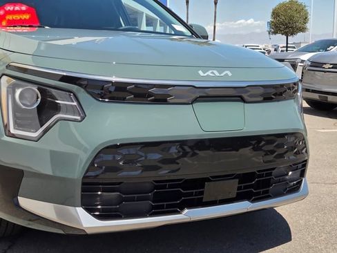 Used 2026 Kia Niro Wind w/ Wind Preserve Package FWD image 8