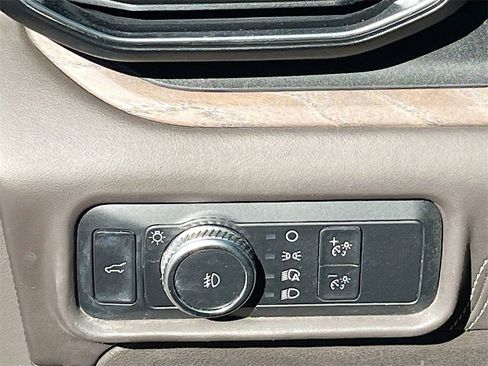 Used 2022 Ford Explorer Platinum w/ Equipment Group 601A image 10