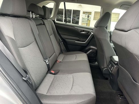 Used 2020 Toyota RAV4 XLE image 11