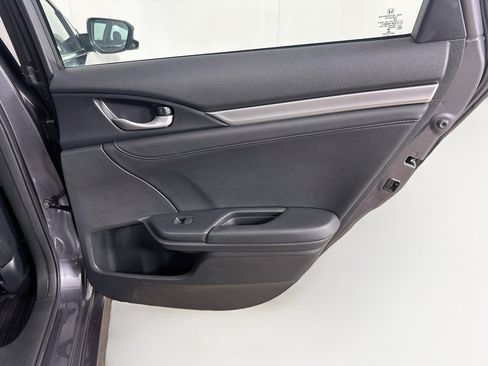 Used 2018 Honda Civic EX-L image 29
