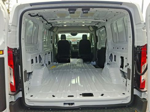 New 2026 Ford Transit 150 Low Roof image 20
