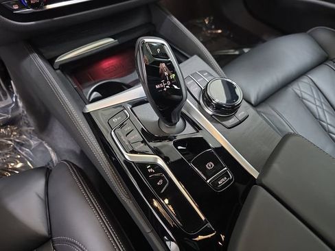 Certified 2023 BMW M550i xDrive w/ Executive Package image 22