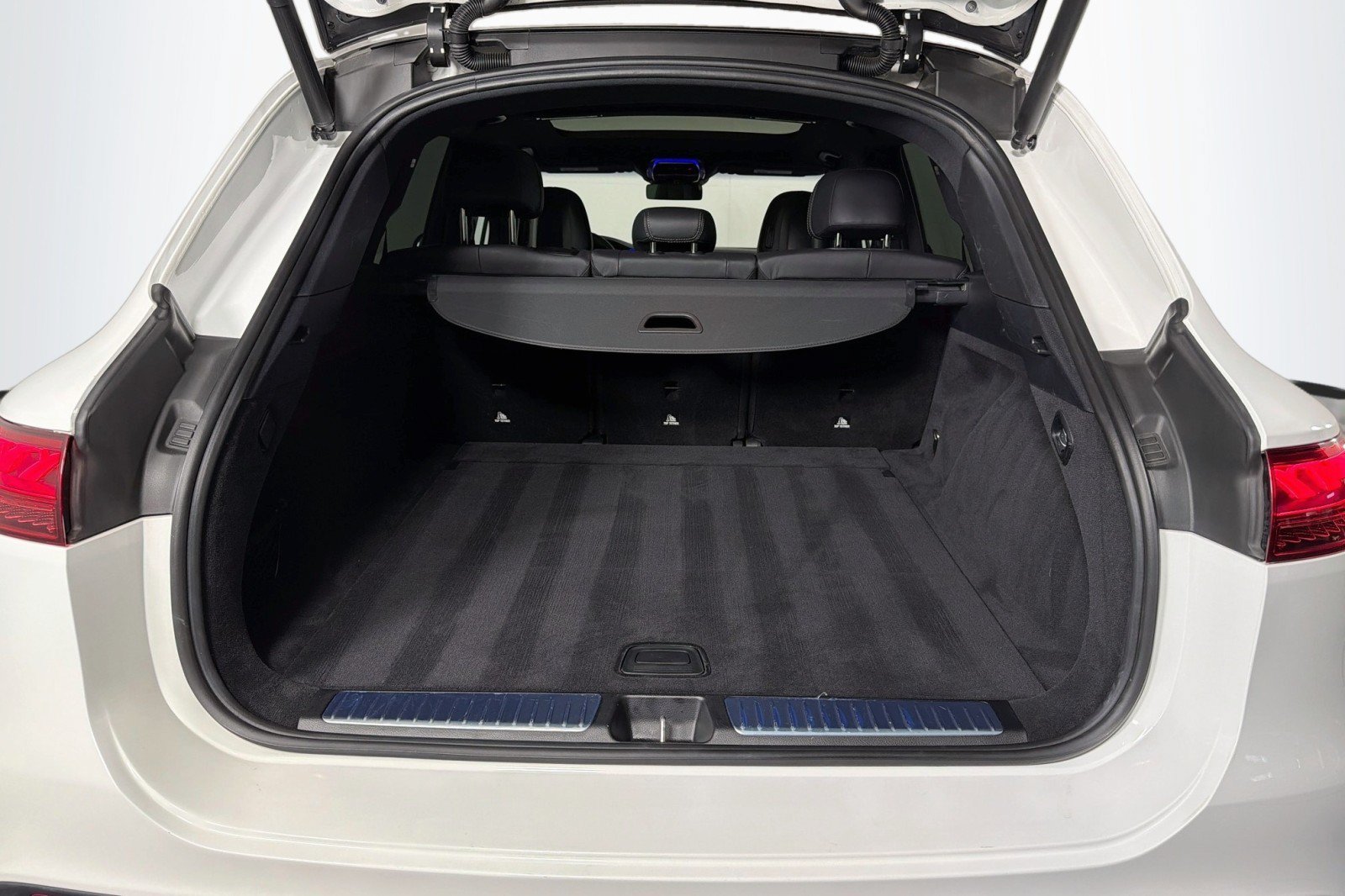 Certified 2024 Mercedes-Benz EQS 450+ 4MATIC SUV image 23
