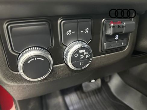 Used 2021 GMC Yukon SLT w/ SLT Luxury Plus Package image 42