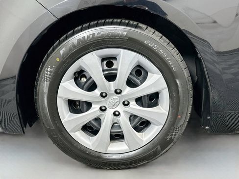 Used 2024 Toyota Corolla LE FWD image 29