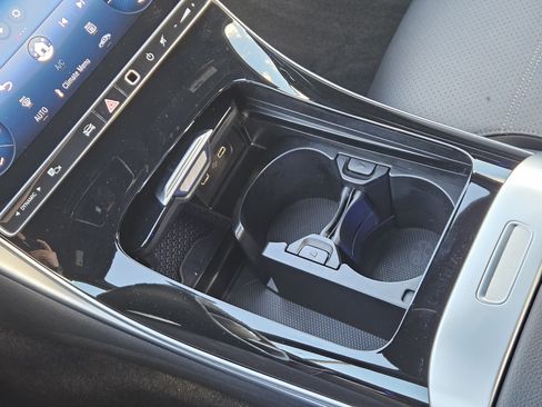 Certified 2025 Mercedes-Benz C 300 Sedan image 21