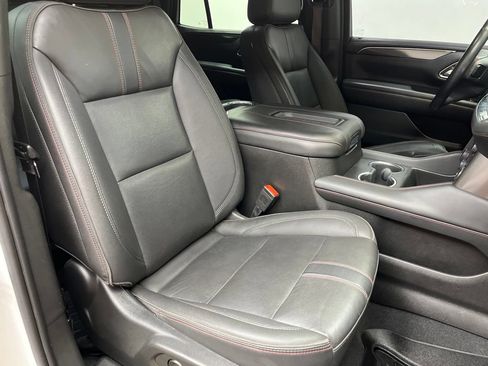 Used 2022 Chevrolet Tahoe RST w/ Luxury Package AWD/4WD image 21