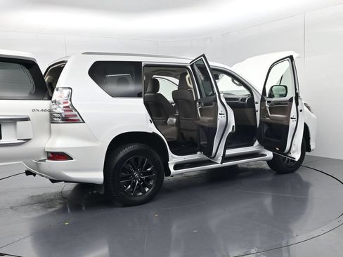 Used 2020 Lexus GX 460 Premium w/ Premium Package AWD/4WD image 62
