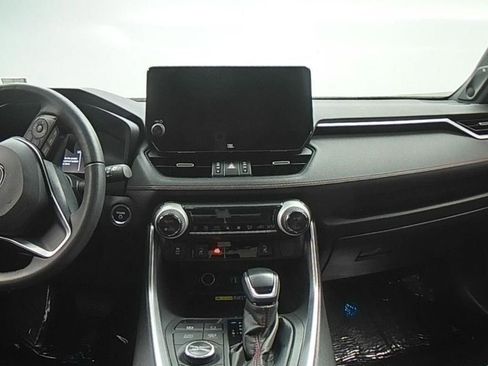 Used 2024 Toyota RAV4 XSE w/ Weather Package AWD/4WD image 18