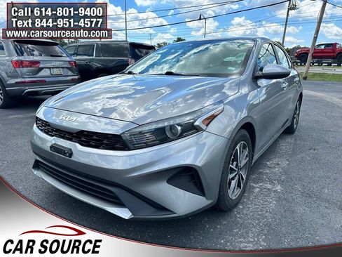 Used 2022 Kia Forte LXS FWD image 1