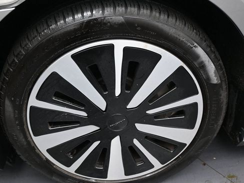 Used 2024 Lucid Air Touring image 38