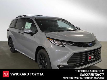 New 2025 Toyota Sienna XLE Woodland Edition
