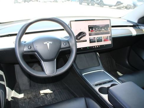 Used 2023 Tesla Model 3 Standard Range RWD image 13