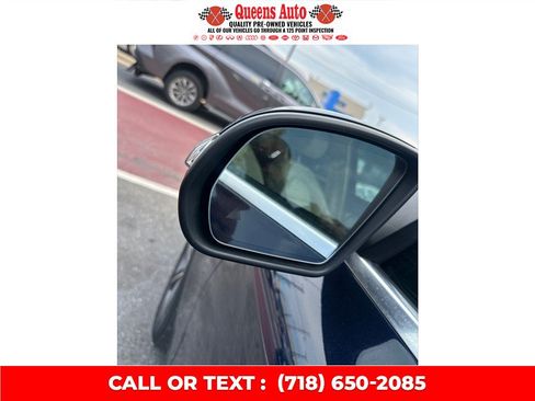 Used 2019 Mercedes-Benz GLC 300 4MATIC w/ Premium Package image 36