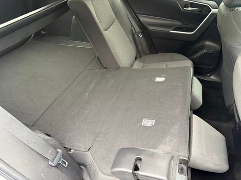 Used 2023 Toyota RAV4 XLE AWD/4WD image 43