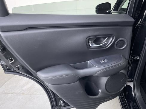 Used 2023 Honda HR-V EX-L image 19