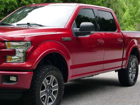 Used 2015 Ford F150 XLT w/ Equipment Group 301A Mid AWD/4WD image 28
