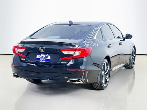 Used 2018 Honda Accord Sport image 5