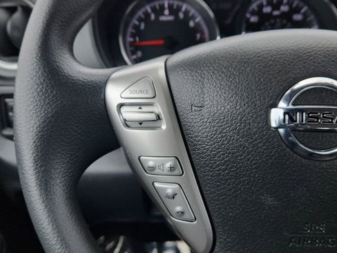 Used 2019 Nissan Versa SV image 35