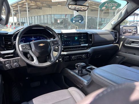 Certified 2024 Chevrolet Silverado 1500 LTZ w/ Technology Package AWD/4WD image 30