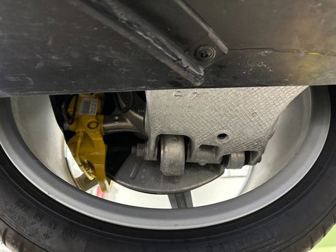 Used 2022 Ferrari F8 Tributo image 35