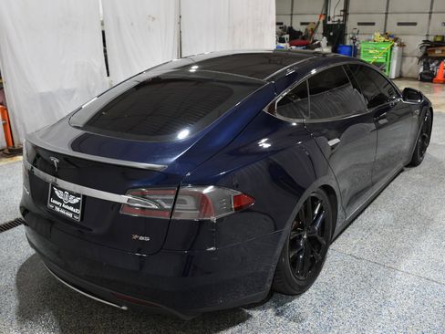 Used 2013 Tesla Model S Performance image 6