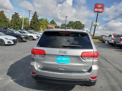 Used 2017 Jeep Grand Cherokee Limited image 6