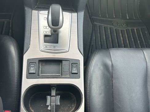 Used 2012 Subaru Outback 2.5i Limited w/ Moonroof Pkg image 15