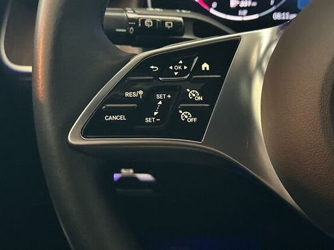 Certified 2025 Mercedes-Benz GLC 300 image 30